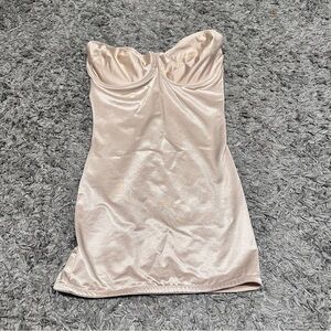 3/$15 36 D Beige Strapless Shapeware Dress By Underscore